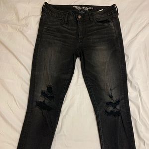 Black American Eagle distressed jeggings